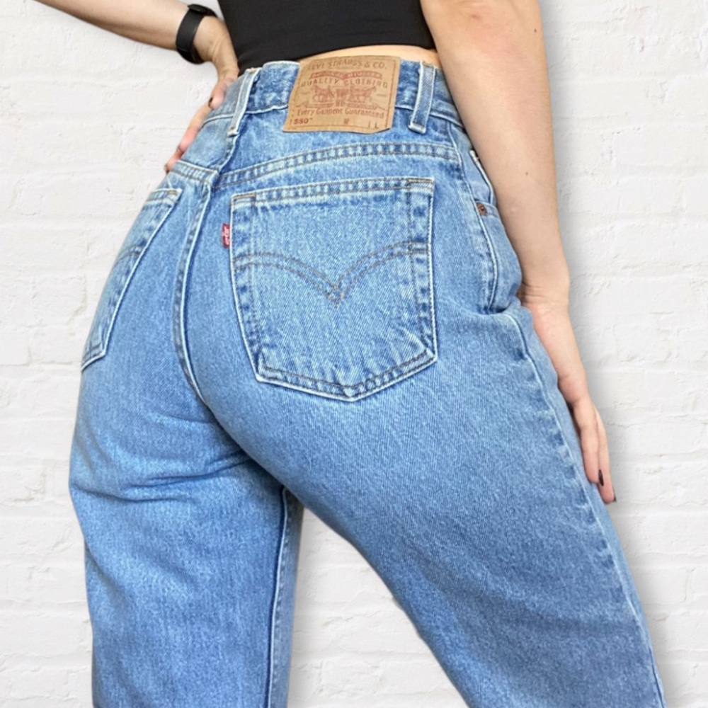 Vintage High Rise Straight Leg Levi 550 Jeans
